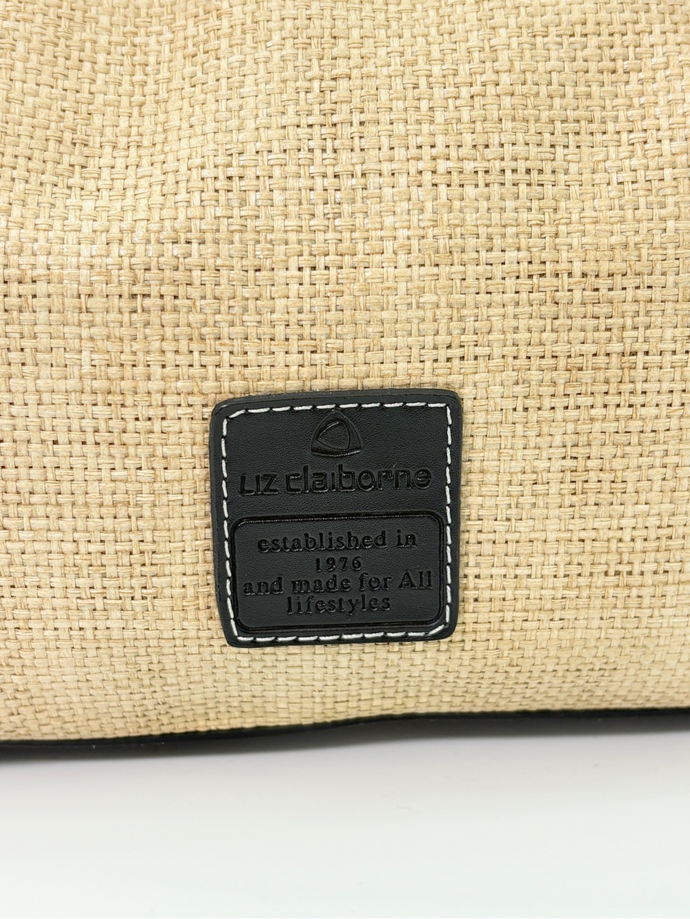 Liz Claiborne Beige Straw Weave Handbag Neutral Black Trim - Picture 2 of 15